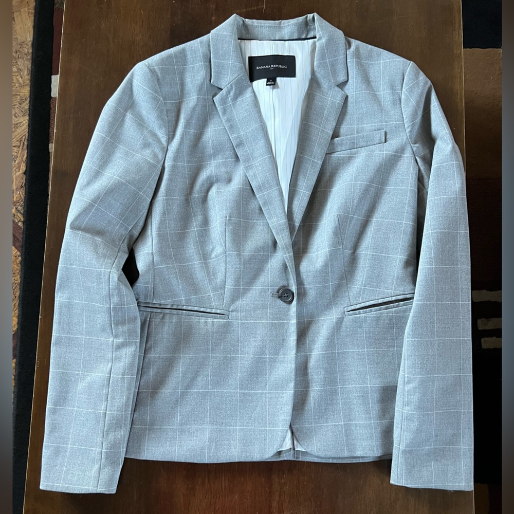 T1 Banana Republic suit - Picture 3 of 13